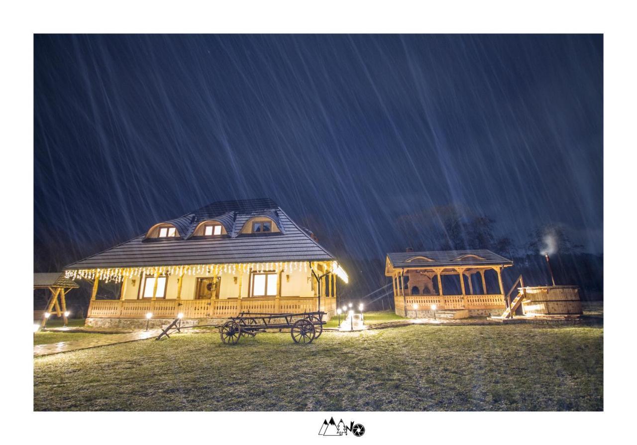 Hotel Casa Morosanului Vişeu de Sus Exteriér fotografie