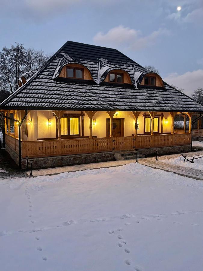 Hotel Casa Morosanului Vişeu de Sus Exteriér fotografie