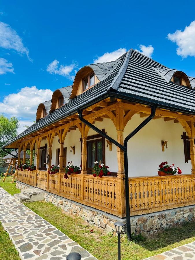 Hotel Casa Morosanului Vişeu de Sus Exteriér fotografie